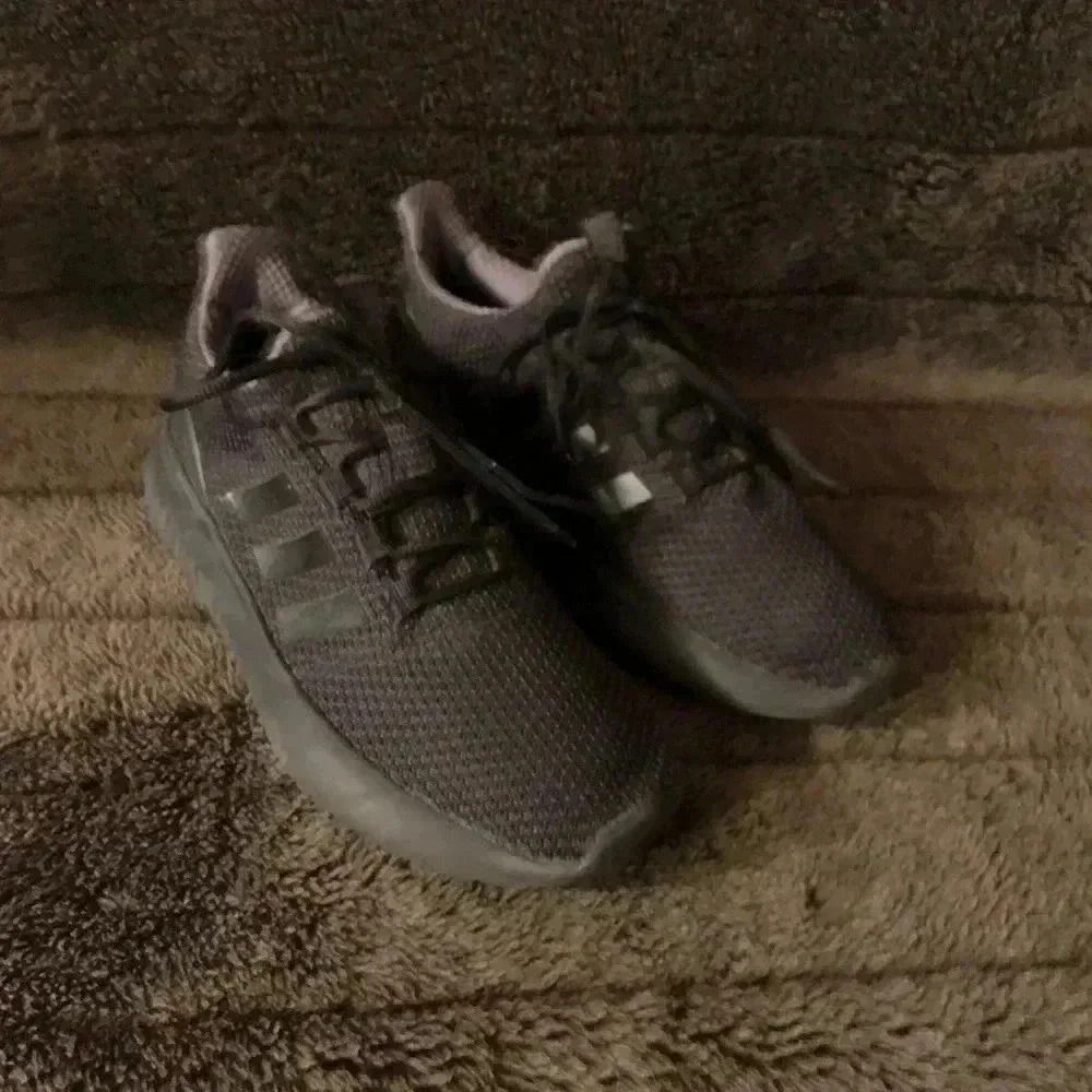 Adidas Questar Flow